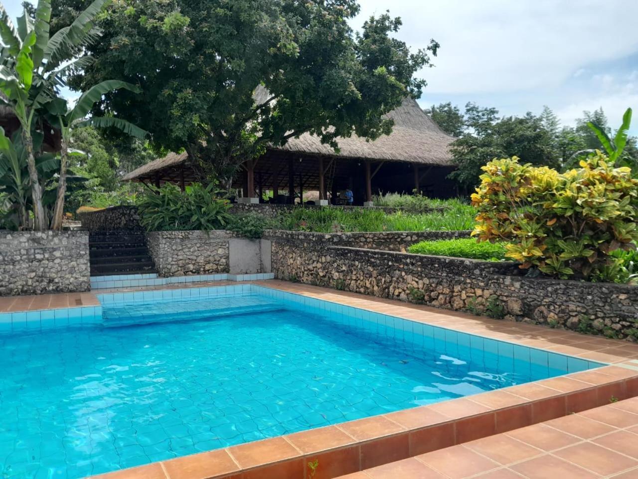 Sumba Nautil Resort Deke Eksteriør bilde